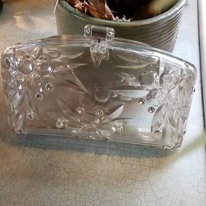 COPY - ♡HP♡FAB 50sLUCITE CLUTCH!CARVED DESIGN/RHI…